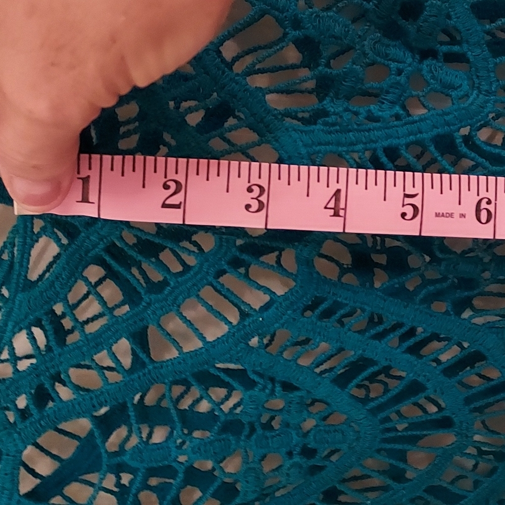 Crochet topper - Picture 4 of 7